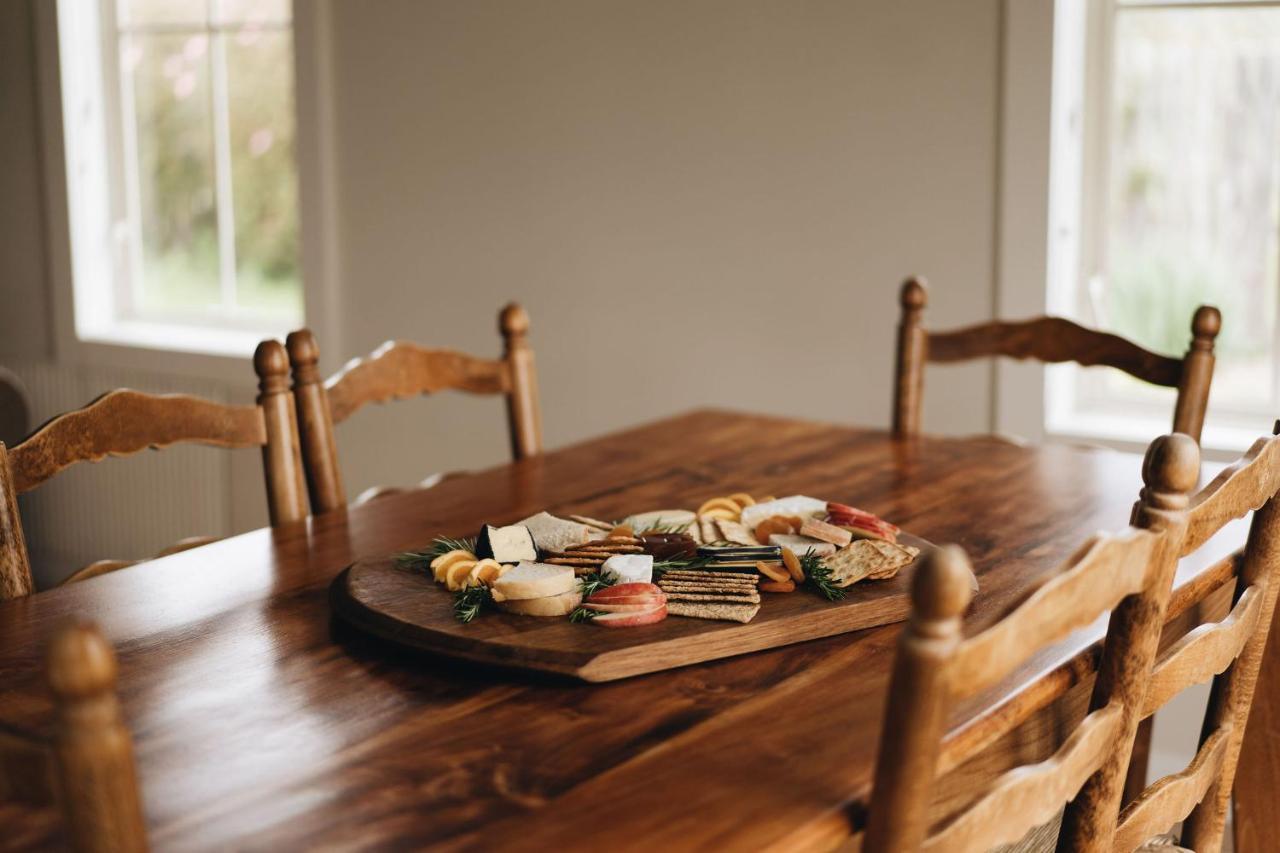 Brackenridge Country Retreat & Spa Martinborough Esterno foto