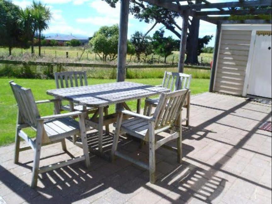 Brackenridge Country Retreat & Spa Martinborough Esterno foto